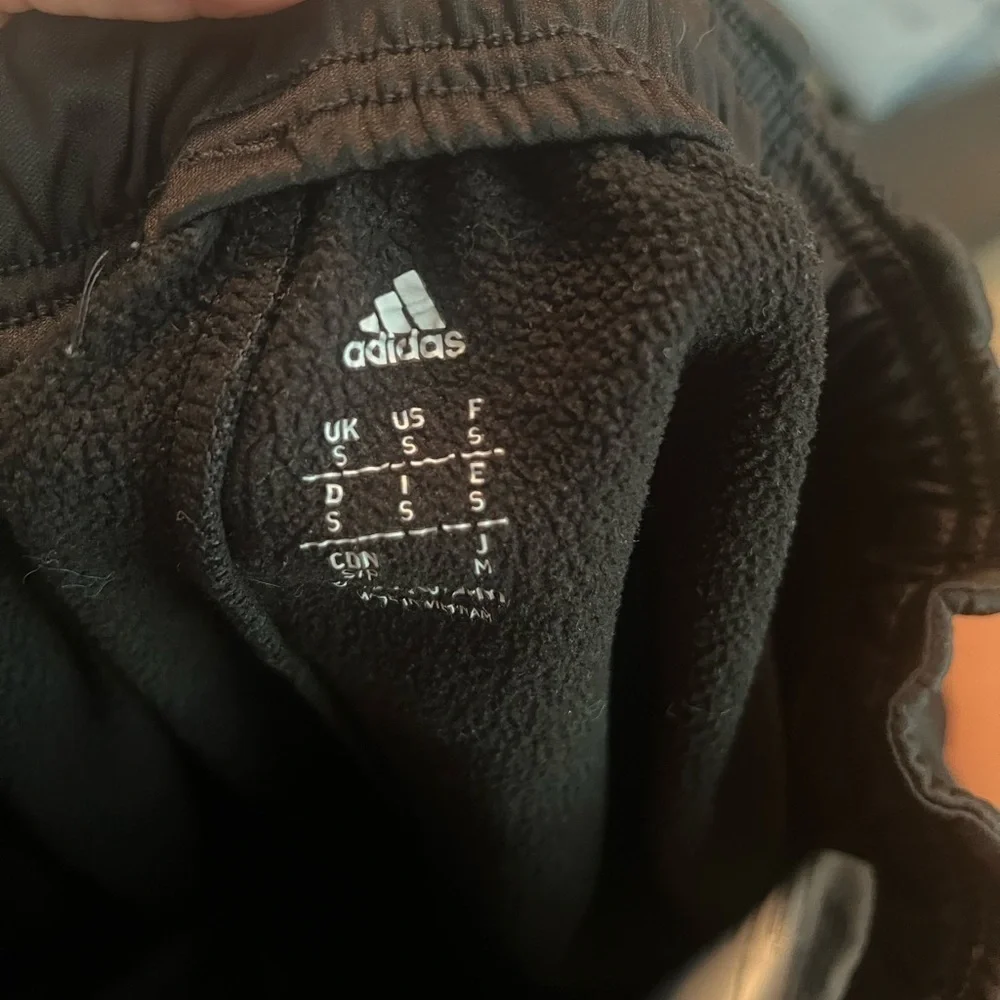 adidas comfortable black